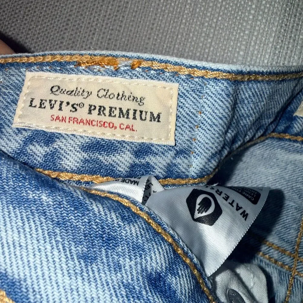 Levi's Wedgie Straight Jean In Acid Wash 29 - Picture 6 of 9